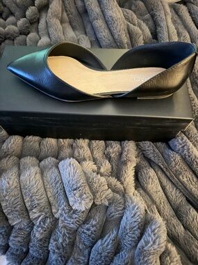Michael by Michael Shannon Black Pointed Flats-